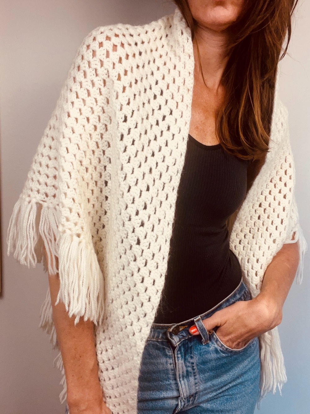 Vintage Handmade 70s Cream Crochet Triangular Shawl –Mesh Stitch & Tassel Fringe